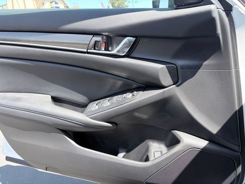 Used 2022 Honda Accord Sport image 11