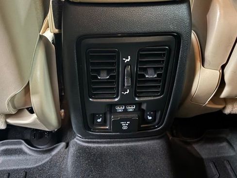 Used 2022 Dodge Durango GT AWD/4WD image 14