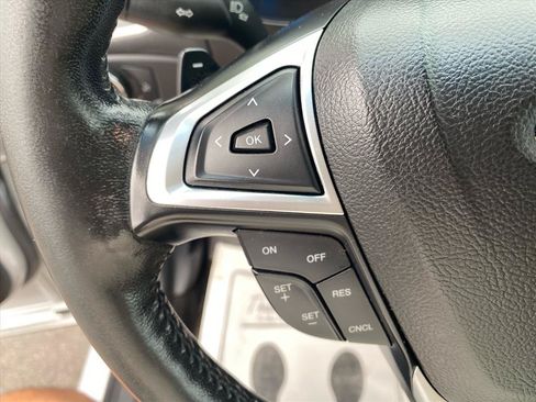Used 2016 Ford Edge SEL AWD/4WD image 17