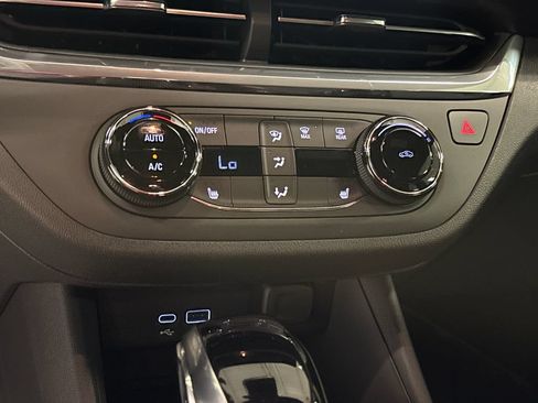 New 2026 Buick Envista Sport Touring w/ Convenience I Package FWD image 35