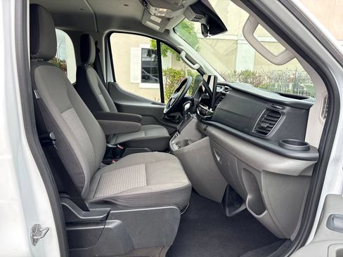 Certified 2024 Ford Transit 350 XLT RWD image 7