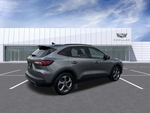 Used 2025 Ford Escape ST-Line FWD image 3