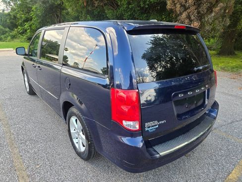 Used 2013 Dodge Grand Caravan SE FWD image 6