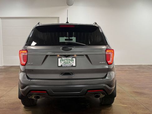 Used 2018 Ford Explorer XLT w/ Equipment Group 202A AWD/4WD image 25