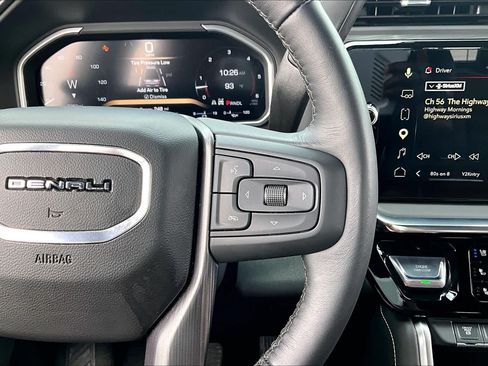 Used 2026 GMC Sierra 2500 Denali Ultimate AWD/4WD image 24