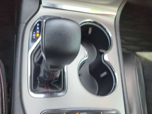 Used 2017 Jeep Grand Cherokee Trailhawk AWD/4WD image 32