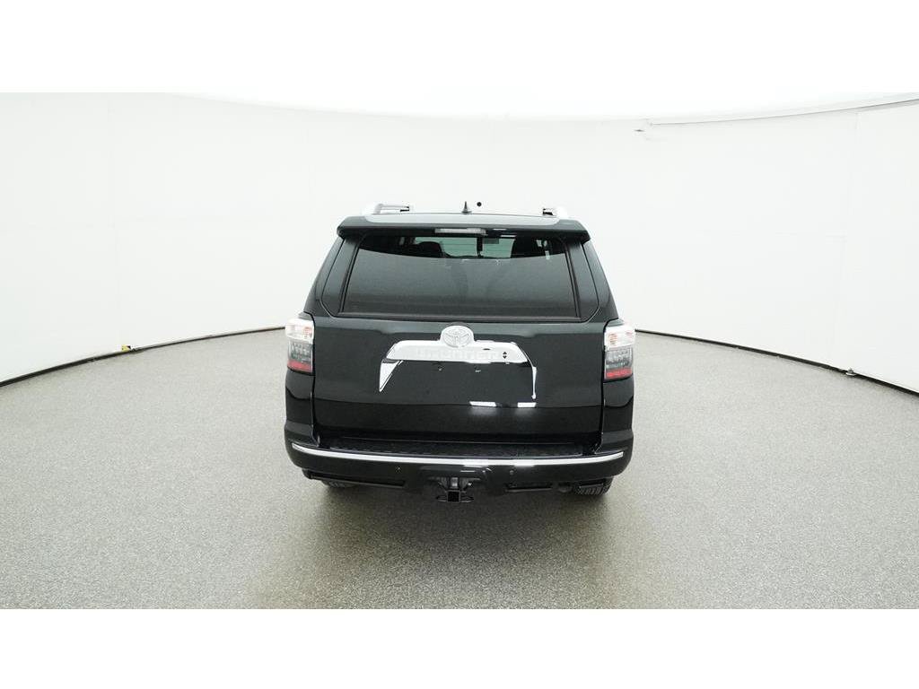 Used 2024 Toyota 4Runner Limited AWD/4WD image 9
