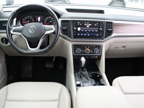 Certified 2021 Volkswagen Atlas SE image 22