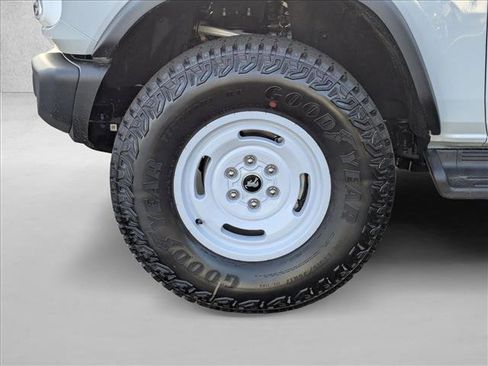 New 2026 Ford Bronco Heritage Edition image 9