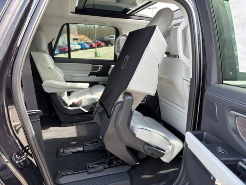 New 2026 Ford Expedition Max Platinum image 13