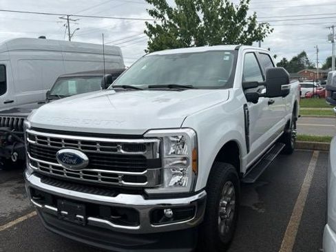 Used 2024 Ford F250 XLT w/ 360-Degree Camera Package AWD/4WD image 3