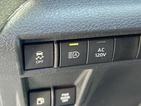 Certified 2025 Toyota Sienna XSE w/ XSE Premium Package image 32