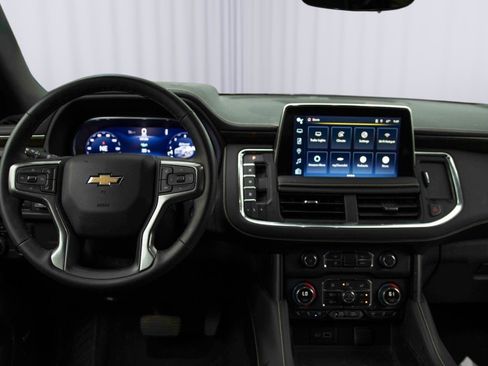 Used 2024 Chevrolet Tahoe Premier image 3