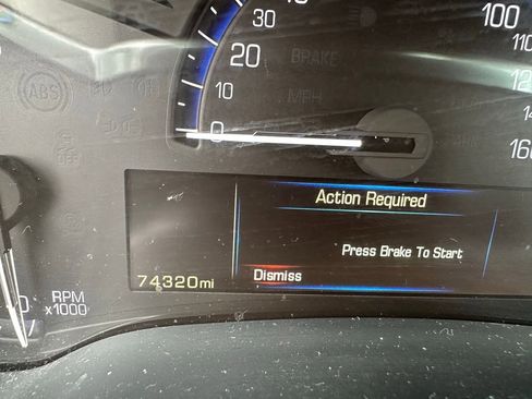 Used 2015 Cadillac SRX Luxury w/ Driver Awareness Package AWD/4WD image 13
