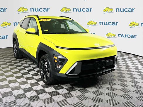 Used 2025 Hyundai Kona SEL AWD/4WD image 1