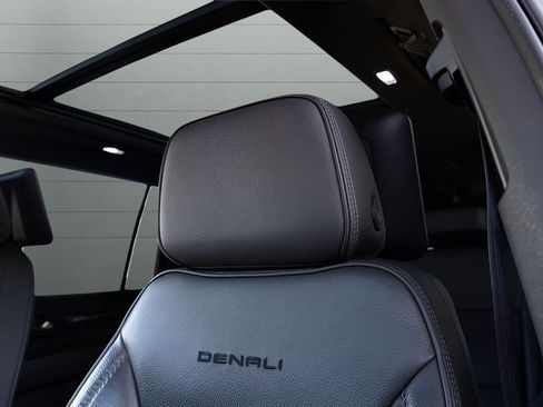 Used 2021 GMC Yukon XL Denali w/ Denali Ultimate Package AWD/4WD image 43