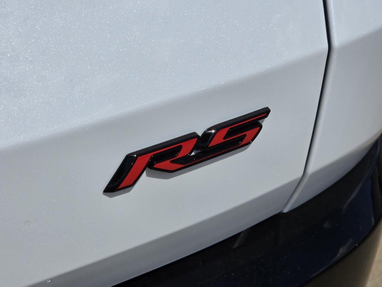 New 2027 Chevrolet Traverse RS FWD image 6