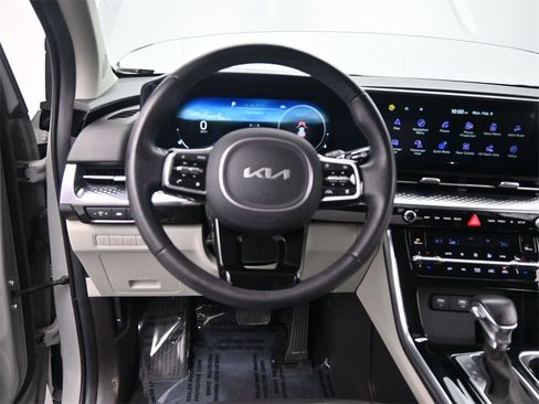 Certified 2024 Kia Carnival SX Prestige image 33