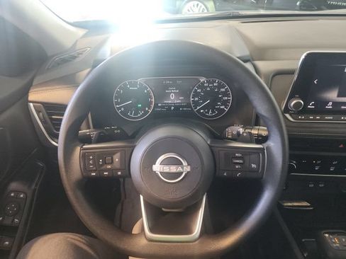 Used 2024 Nissan Rogue S AWD/4WD image 23