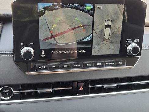 New 2025 Mitsubishi Outlander SE image 13