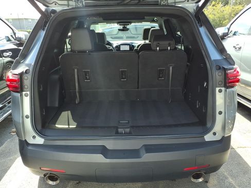 Used 2023 Chevrolet Traverse RS AWD/4WD image 12