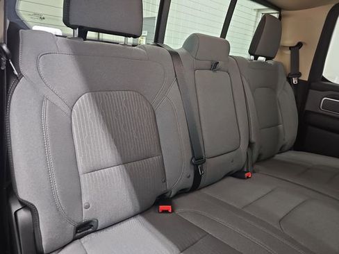 Used 2019 RAM 1500 Big Horn image 31