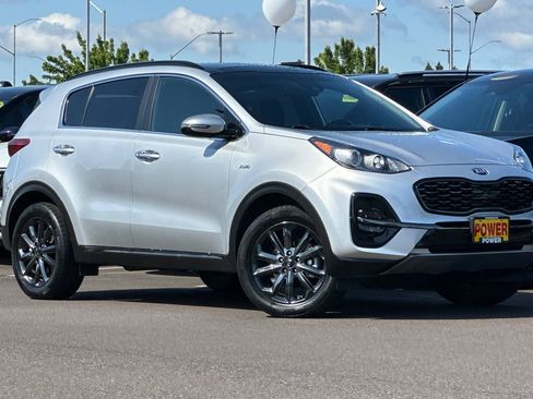 Used 2020 Kia Sportage S w/ S Premium Package AWD/4WD image 2