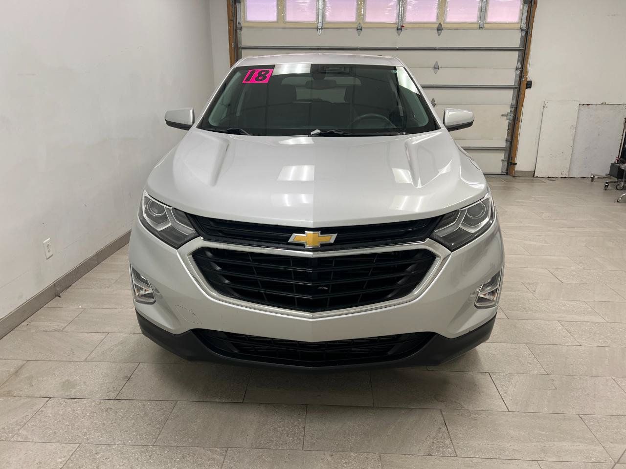Used 2018 Chevrolet Equinox LT FWD image 10