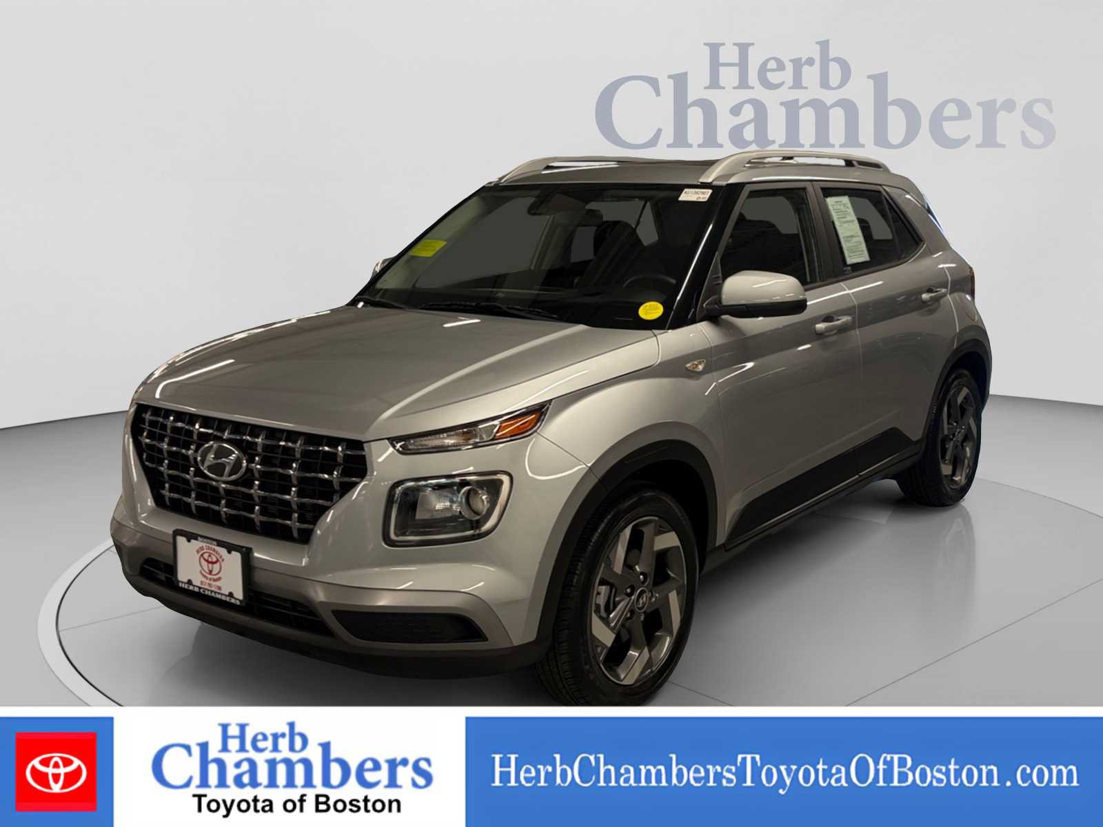 Used 2022 Hyundai Venue SEL w/ Cargo Package FWD image 10