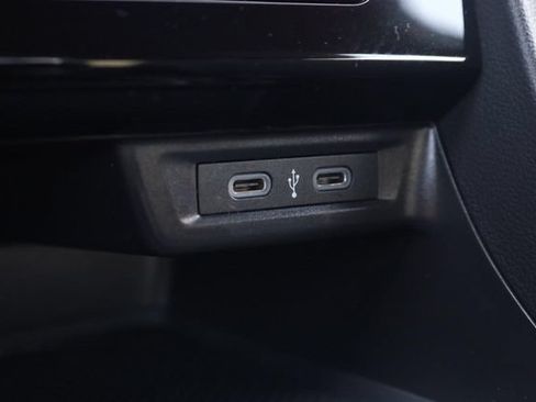 Used 2025 Volkswagen Jetta Sport FWD image 14