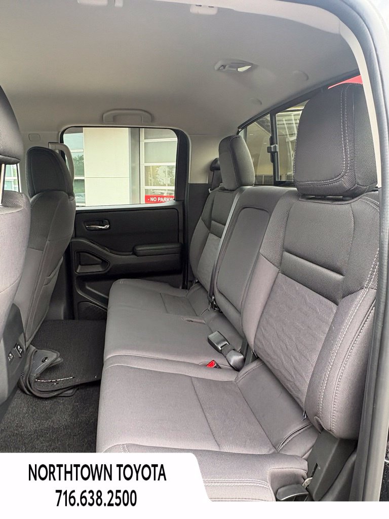 Used 2023 Nissan Frontier SV w/ SV Convenience Package AWD/4WD image 16