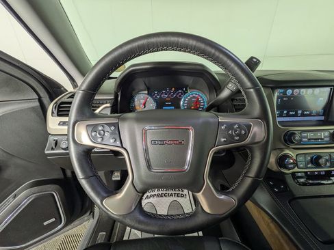 Used 2018 GMC Yukon Denali w/ Denali Ultimate Package image 22