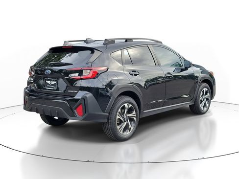 Used 2024 Subaru Crosstrek 2.0i Premium AWD/4WD image 4