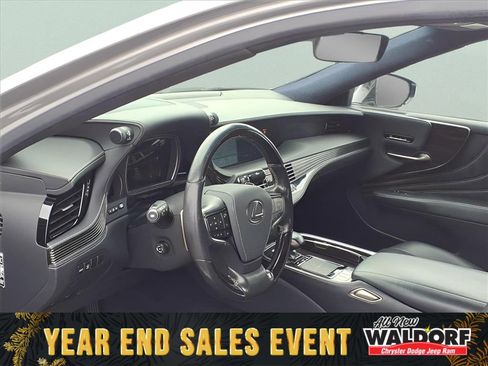 Used 2018 Lexus LS 500 w/ Luxury Package image 8