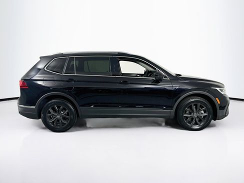 Used 2024 Volkswagen Tiguan SE FWD image 4