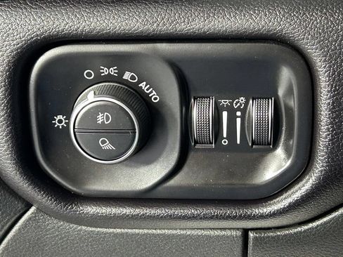 Used 2022 RAM 3500 Laramie AWD/4WD image 34