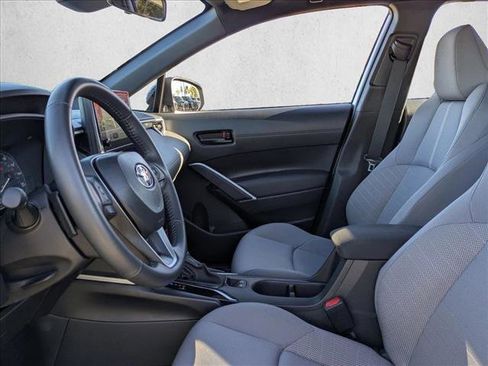 Used 2025 Toyota Corolla Cross SE image 15