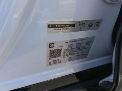 New 2026 Buick Enclave Sport Touring w/ Power Package FWD image 33