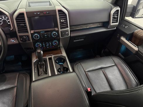 Used 2019 Ford F150 Lariat w/ FX4 Off-Road Package image 23