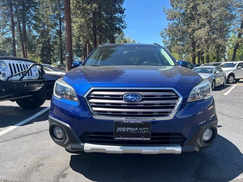 Used 2017 Subaru Outback 2.5i Touring AWD/4WD image 7