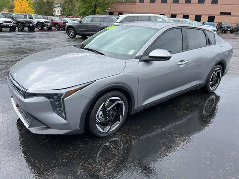 Used 2025 Kia K4 EX image 3