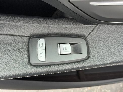 Used 2018 BMW 740i RWD image 42
