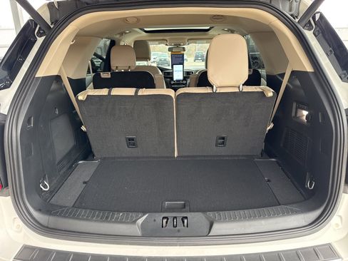 Certified 2023 Ford Explorer Limited w/ Limited Technology Package image 40
