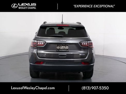 Used 2023 Jeep Compass Latitude w/ Convenience Group AWD/4WD image 5