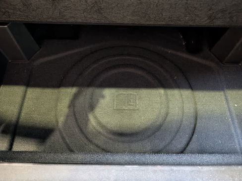 Used 2022 Chevrolet Equinox LS image 17