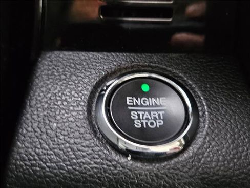 Used 2019 Ford F150 Lariat w/ Equipment Group 502A Luxury AWD/4WD image 25
