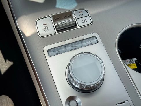 New 2026 Genesis GV70 2.5T Advanced image 37