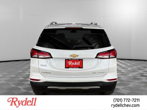Used 2023 Chevrolet Equinox Premier AWD/4WD image 4