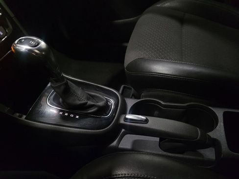 Used 2020 Buick Encore Preferred FWD image 26