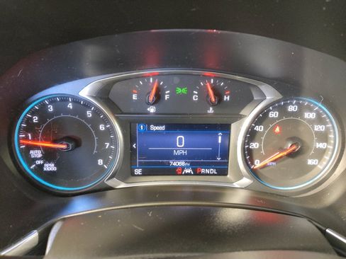 Used 2020 Chevrolet Equinox LT w/ Driver Convenience Package AWD/4WD image 23